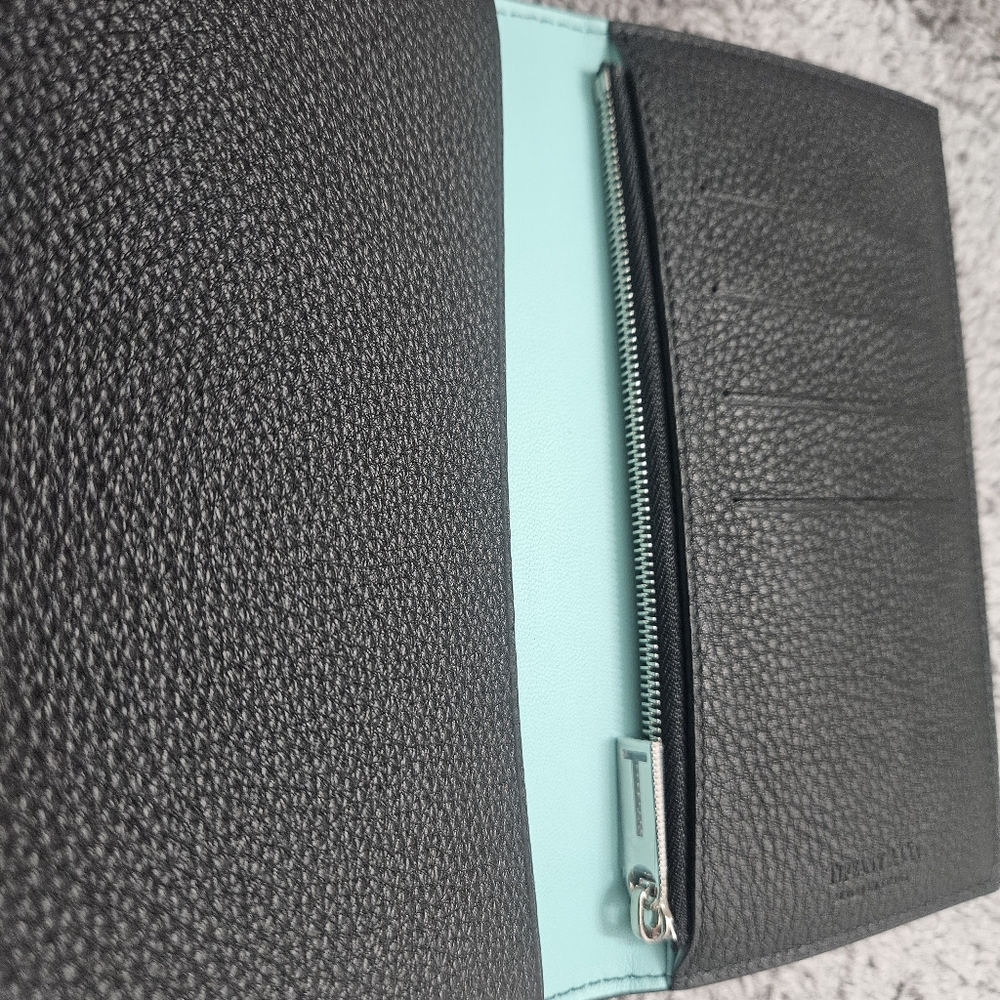 Tiffany Wallet - Picture 2 of 10